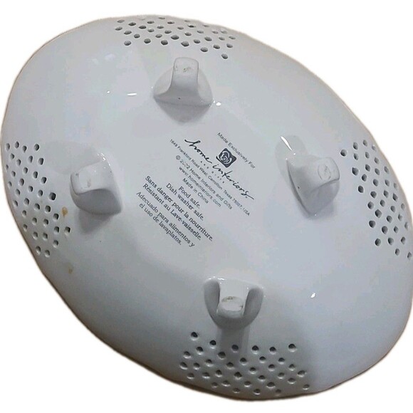 Home Interiors White Oval Cutout Blue Floral 4 Footed Dish 2002 Food Safe - Picture 3 of 7